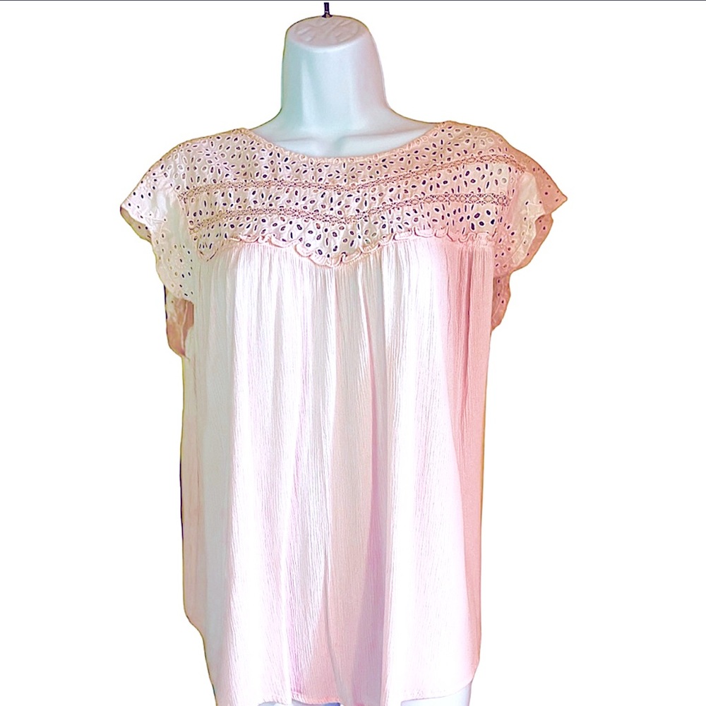 Democracy Pink Tunic Decorative Eyelet Yoke and Flutter Sleeves. Like Ne…